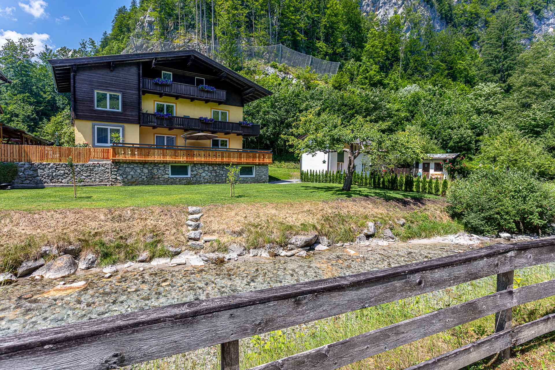 Klamm Lodge direkt am Bach in Weißbach